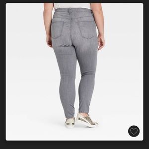 Size 12 Universal Thread- High Rise Skinny- gray jeans- stretch- like new
